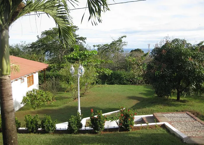 Hotel Three Monkeys
